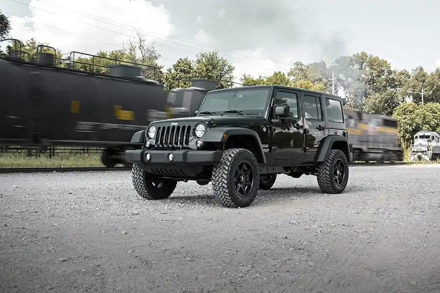 2.5 Inch Lift Kit | Jeep Wrangler JK 2WD/4WD (2007-2018)